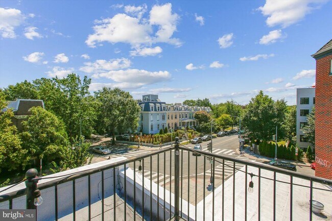 Building Photo - 3404 13th St NW