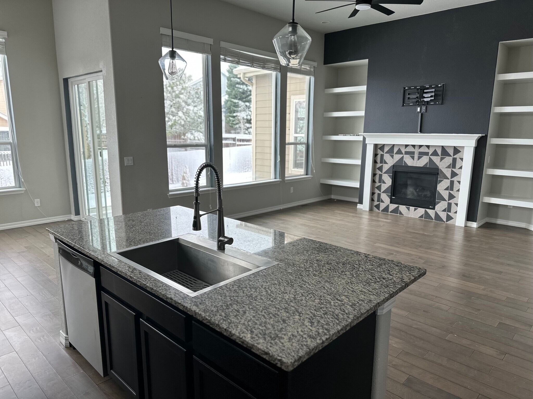 Building Photo - 17451 Leisure Lake Dr