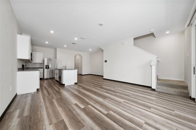 Building Photo - 1426 Isleta Lp