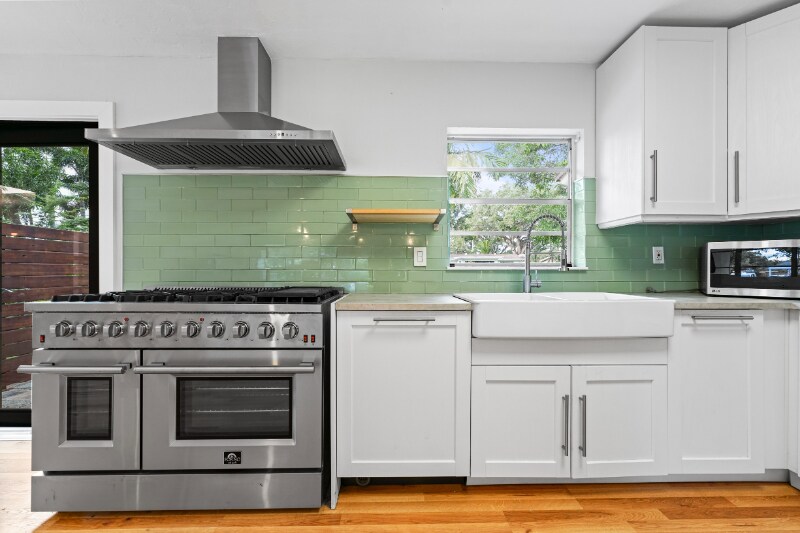 Building Photo - 3355 SW 22nd St