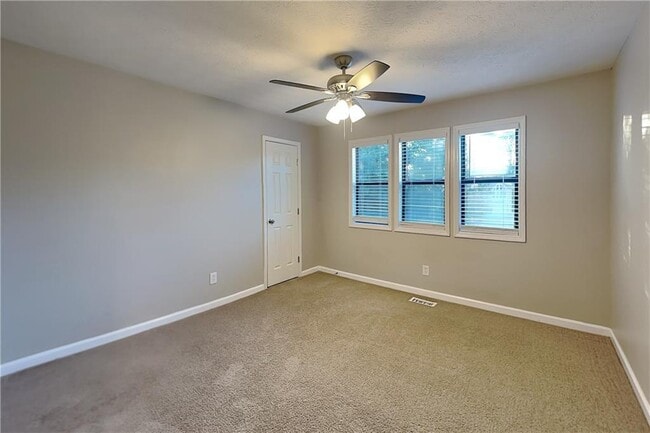 Building Photo - 4841 Chapelle Ct