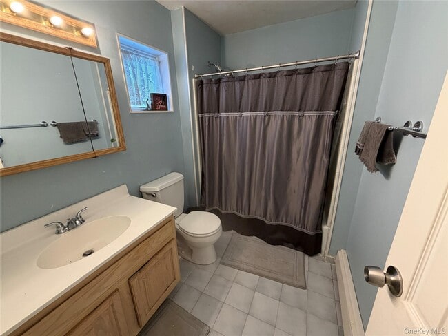 Building Photo - 32 Landview Dr