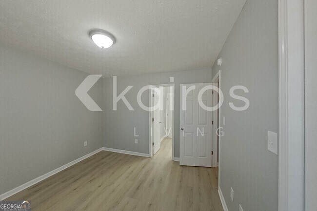 Building Photo - 180 Deer Pkwy