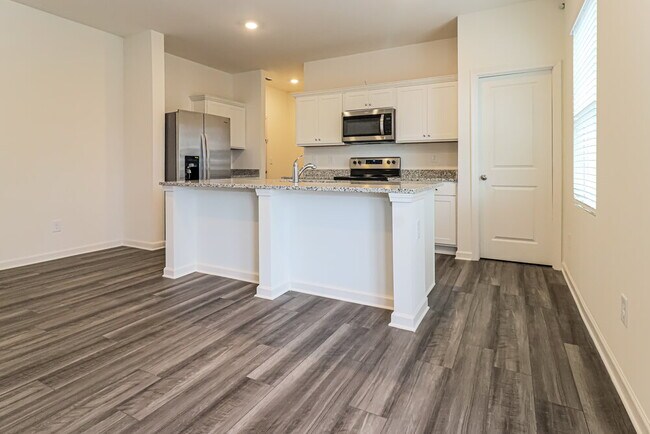 Building Photo - 103 Bentwater Wy