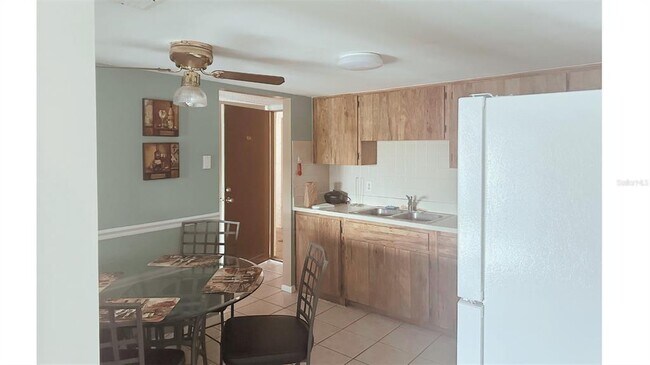 Building Photo - 5541 Bay Blvd