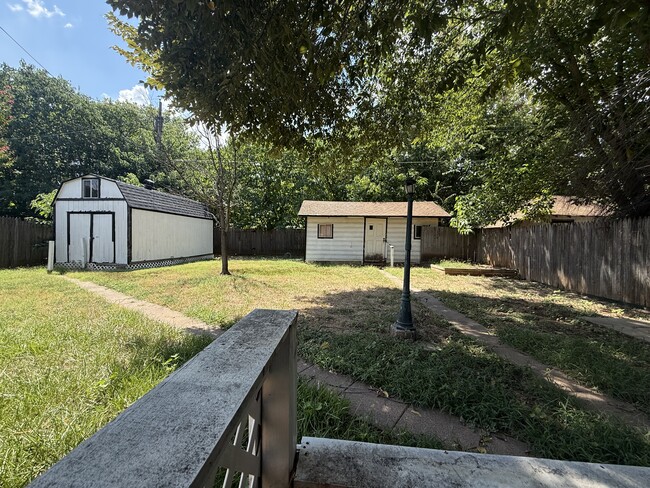 Building Photo - 112 Jenny Kay Ln