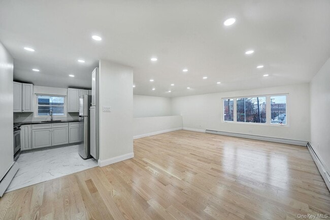 Building Photo - 109-87 Francis Lewis Blvd