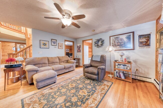 Building Photo - 51 Devaux Rd