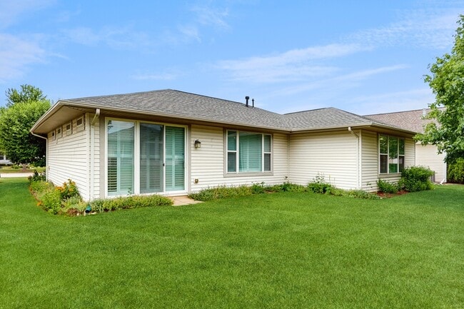 Building Photo - 12214 Plum Grove Rd