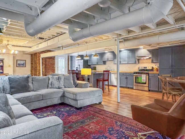 Building Photo - 109 French St