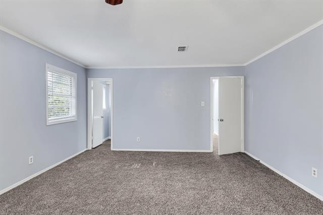 Building Photo - 2046 N Kimball Ave