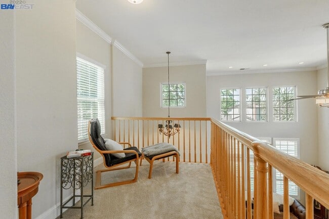 Building Photo - Live Exceptionally in This Peaceful Willow Glen Executive Home; 4 bed/ 4.5 bath