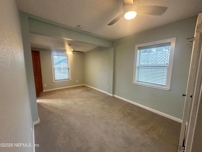 Building Photo - 820 3rd Ave N