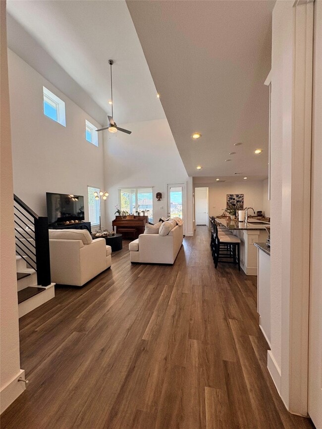 Building Photo - 13712 Moss Lake Ln