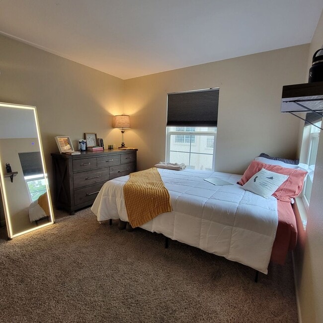 Building Photo - MOVE-IN SPECIAL $500 OFF! Otay Ranch - Gorgeous 2 Bed/2 Bath Condo with Garage