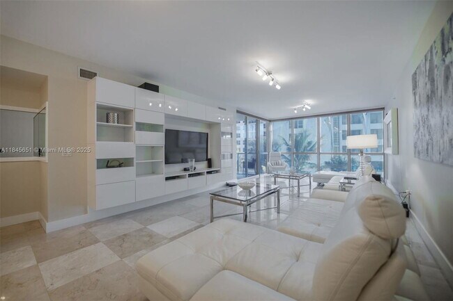 Primary Photo - 3101 S Ocean Dr