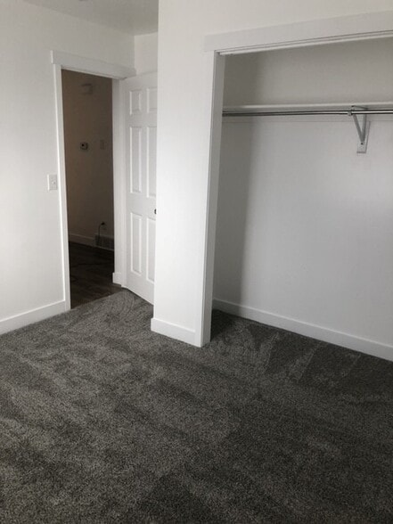 Bedroom 2-view of closet (across from window) - 928 E. Bates Canyon Rd.
