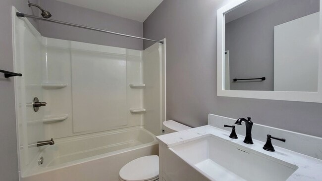 Building Photo - Beautifully Remodeled Condo in Southwest Champaign