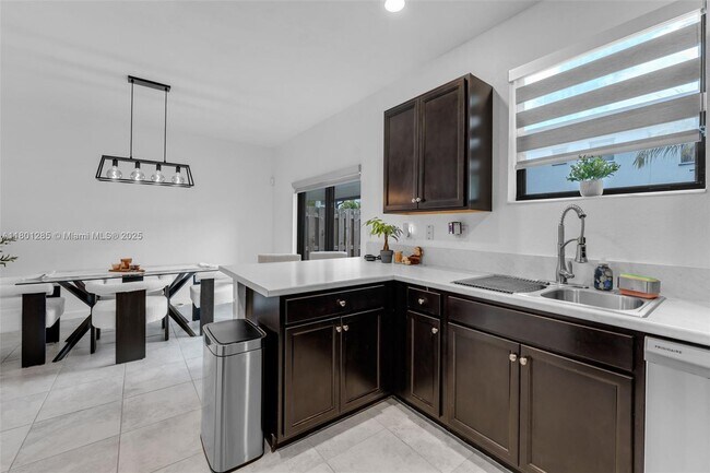 Building Photo - 25160 SW 114th Ave