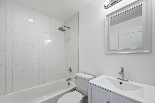 Building Photo - 1032 Hoke Smith Dr