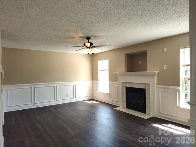 Building Photo - 1408 Jordans Pond Ln