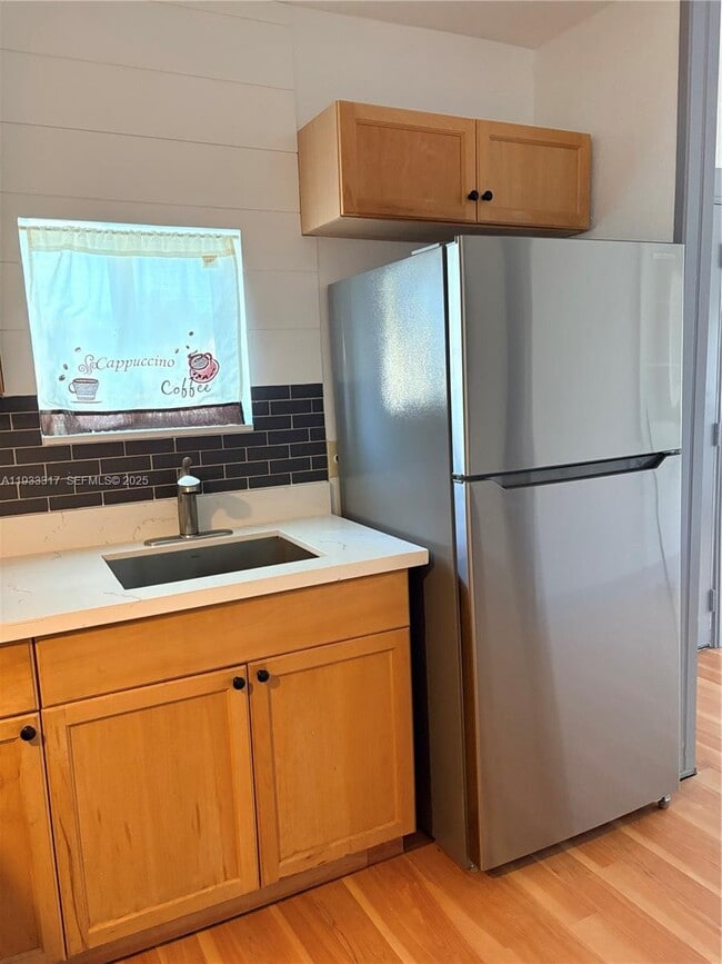 Building Photo - 249 SW 4th St