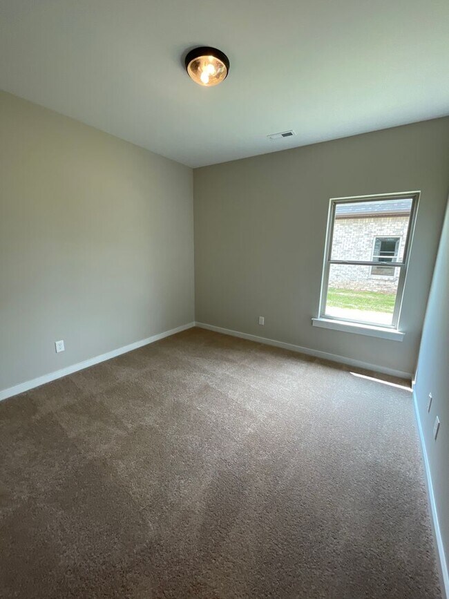 Building Photo - Home for Rent in Meridianville, AL!!! COMING SOON!