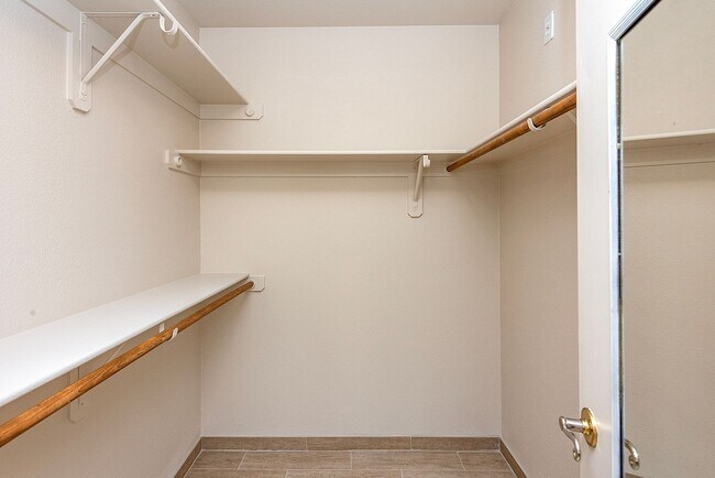 Building Photo - Well Located 3 Bedroom!