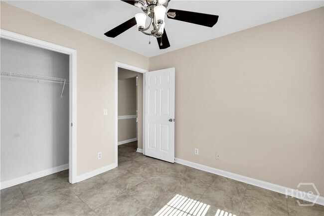 Building Photo - 4 Expedition Way