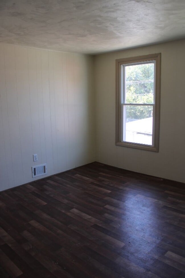 Building Photo - Duplex