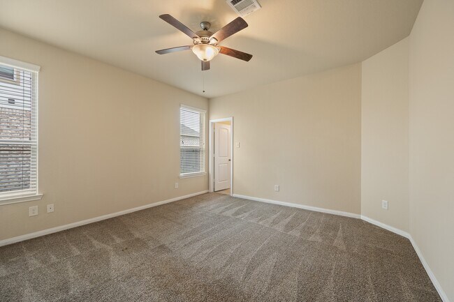 Building Photo - 3530 Vivaldi Dr