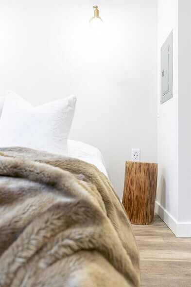 Building Photo - 3109 6th Ave