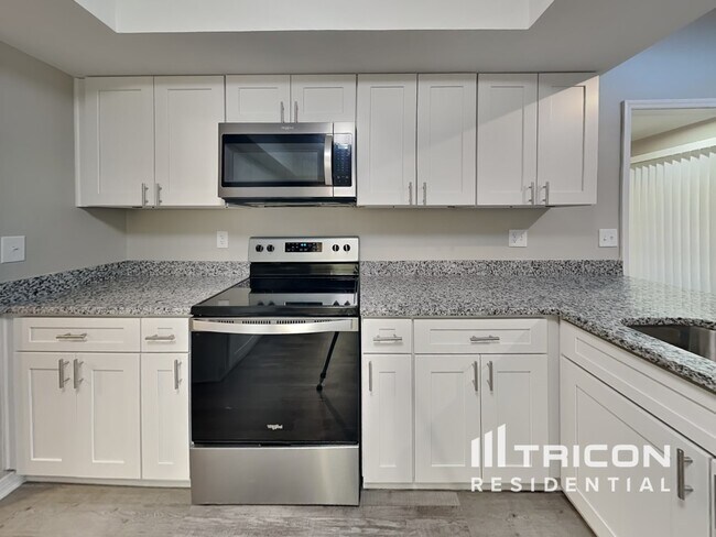 Building Photo - 1557 Skye Ct