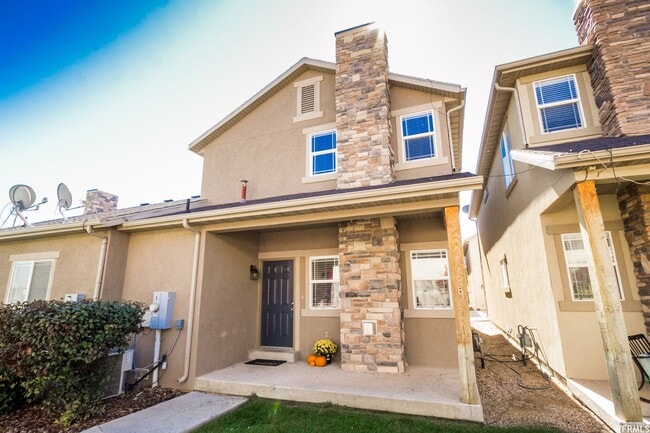 Building Photo - SMV-664 B