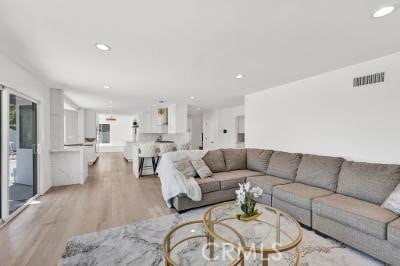 Building Photo - 18340 Sandringham Ct