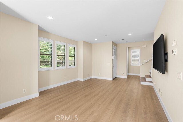 Building Photo - 102 Marisol St