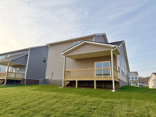 Building Photo - 1333 Gentry Dr