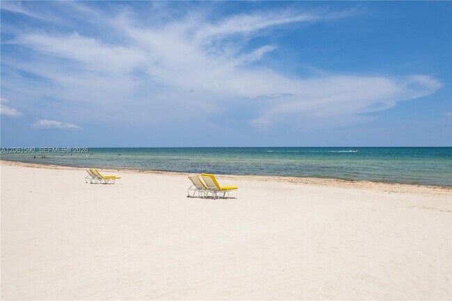 Building Photo - 4747 Collins Ave