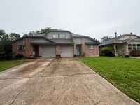 Building Photo - 10028 Ridgecoral Dr
