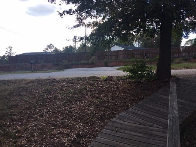 Building Photo - 16017b S Radio Station Rd