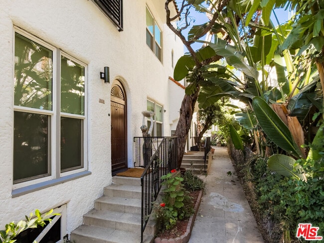 Building Photo - 5729 Carlton Way