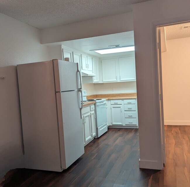 Building Photo - 3220 Figler Ct