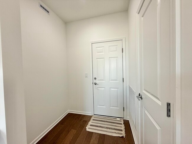 Building Photo - 5586 E Spaniel Dr