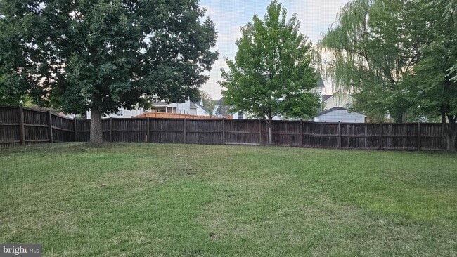 Building Photo - 202 Cool Spring Dr