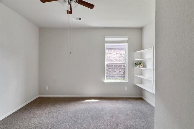 Building Photo - 18543 Gardens End Ln