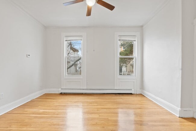 Building Photo - 20 Linden Ct