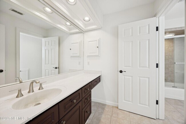 Building Photo - 112 Indian Hammock Ln