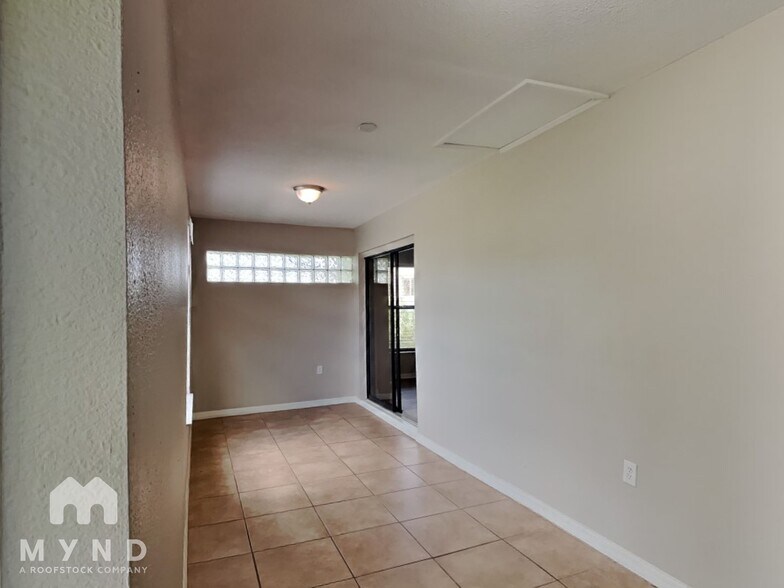 Building Photo - 530 Delido Way