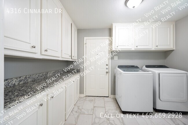 Building Photo - 4316 Cinnabar Dr