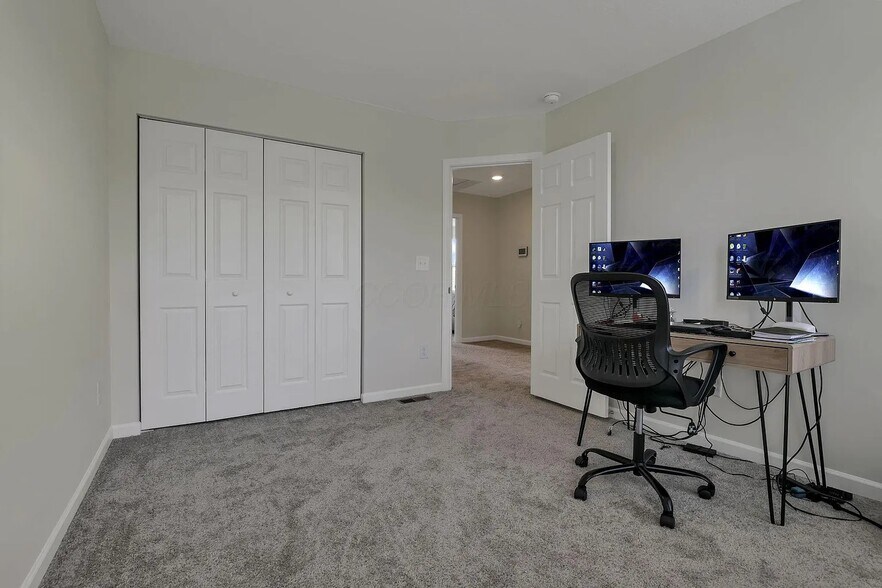 Building Photo - 111 Coyote Willow Dr